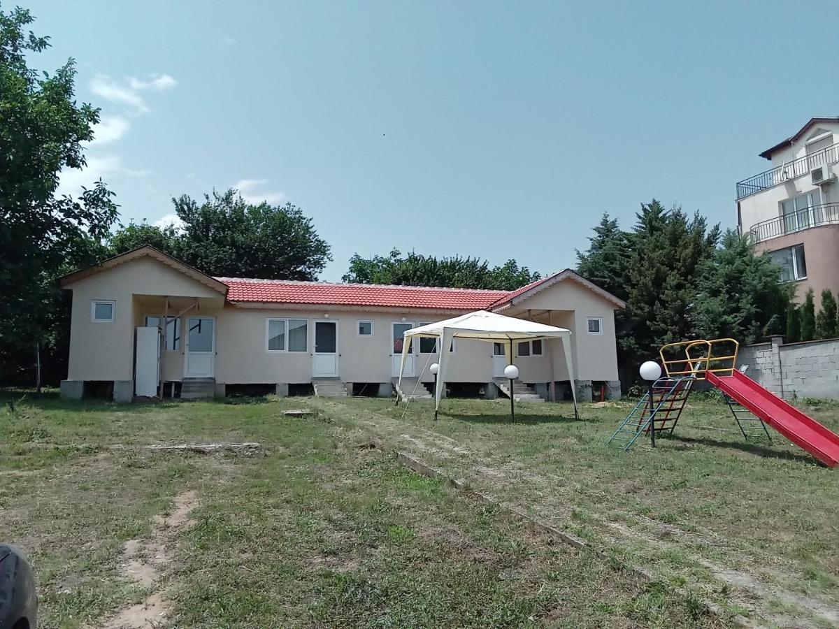 Krimski Guest House And Bungalows Bjala Kültér fotó