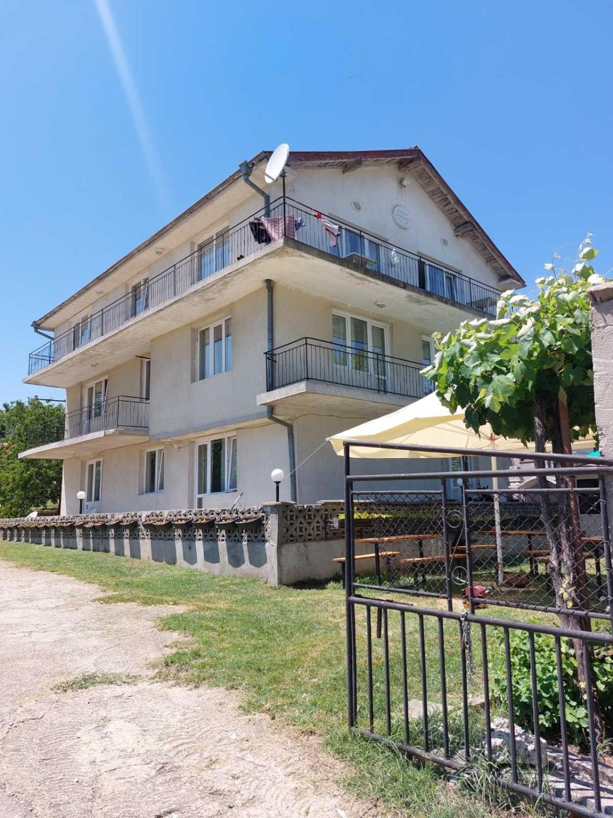 Krimski Guest House And Bungalows Bjala Kültér fotó